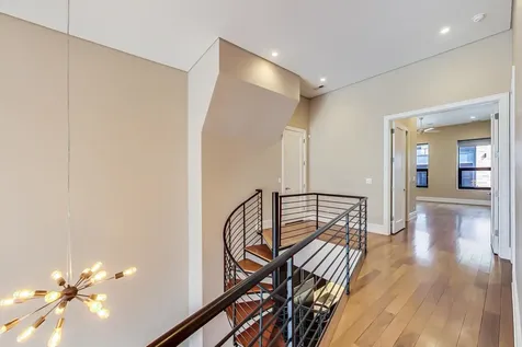 813 West Fulton Market Chicago IL 60607