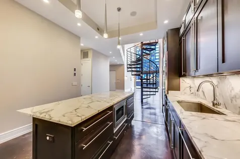 813 West Fulton Market Chicago IL 60607