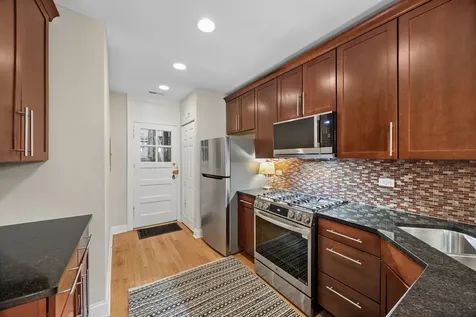 344 South Maple Avenue Oak Park IL 60302