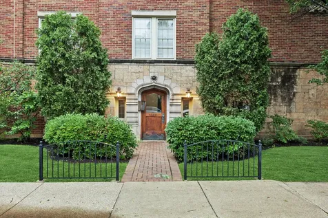 344 South Maple Avenue Oak Park IL 60302