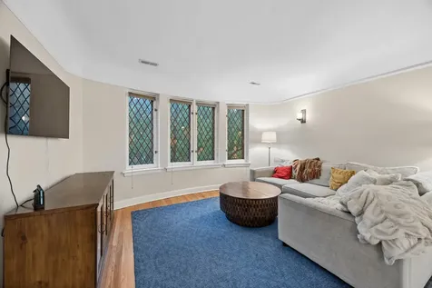 344 South Maple Avenue Oak Park IL 60302