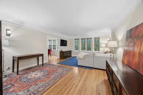 344 South Maple Avenue Oak Park IL 60302