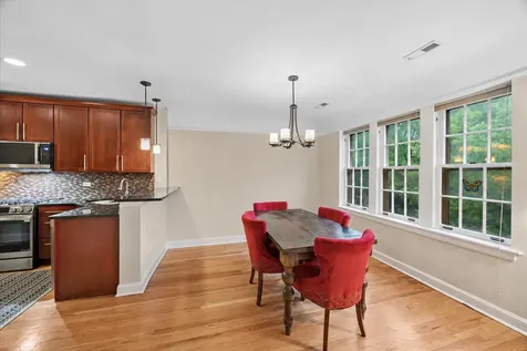 344 South Maple Avenue Oak Park IL 60302