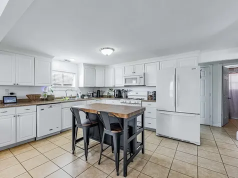 14624 Kenton Avenue Midlothian IL 60445