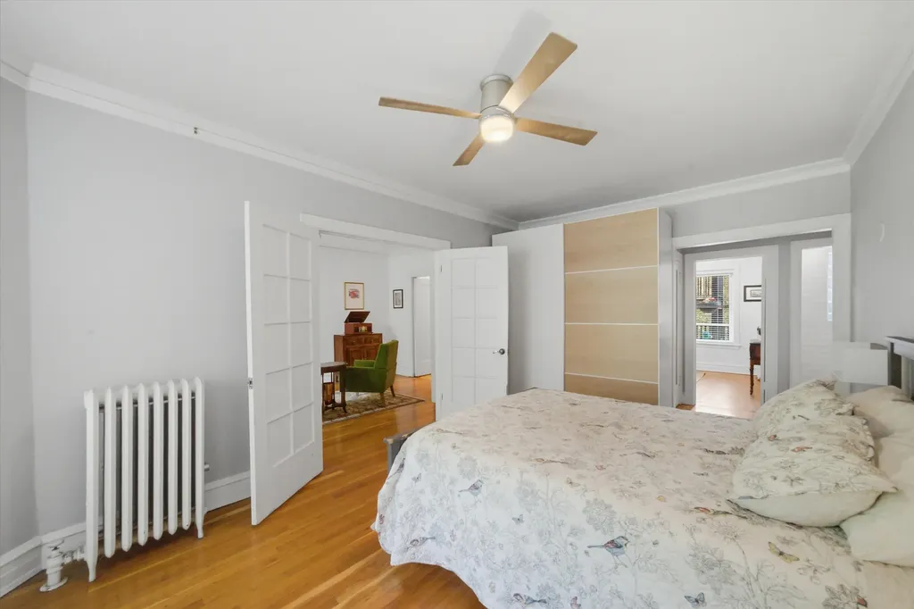 1425 West Summerdale Avenue Chicago IL 60640
