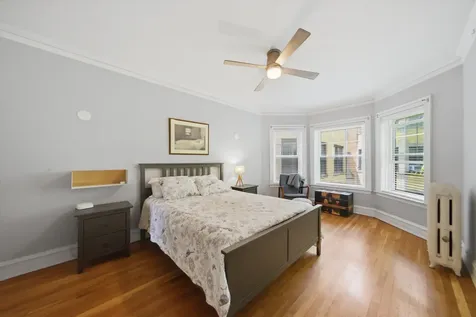 1425 West Summerdale Avenue Chicago IL 60640