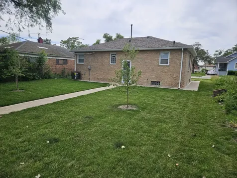 15229 Honore Avenue Harvey IL 60426