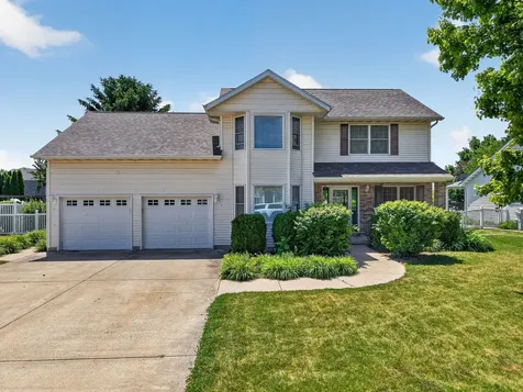 817 Adrienne Avenue Ottawa IL 61350