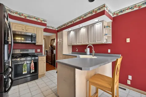 817 Adrienne Avenue Ottawa IL 61350