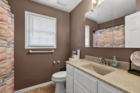 817 Adrienne Avenue Ottawa IL 61350