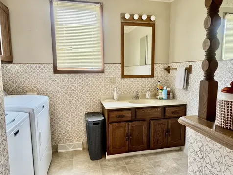 105 West 4th Street Spring Valley IL 61362