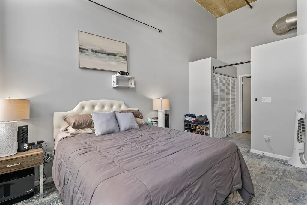 758 North Larrabee Street Chicago IL 60654