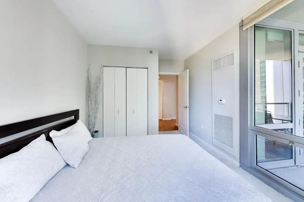 160 East Illinois Street Chicago IL 60611