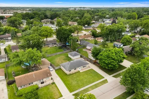 75 Kingman Lane Hoffman Estates IL 60169