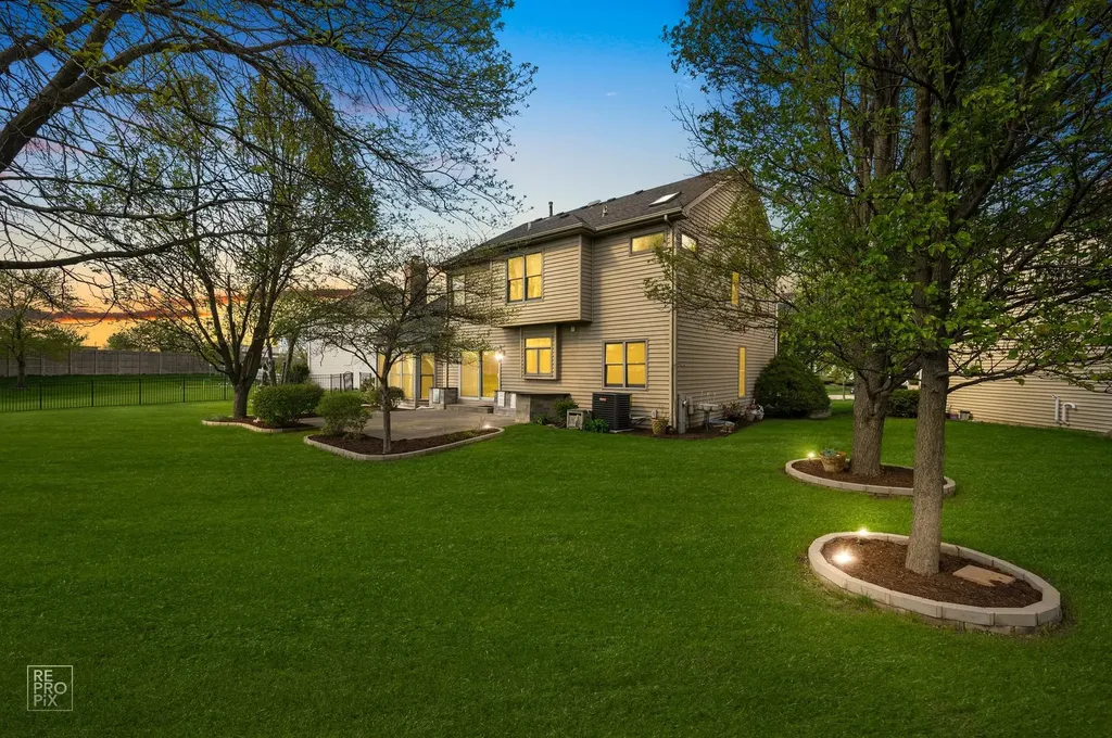 2820 Fairhauser Court Naperville IL 60564