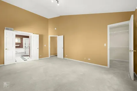 2820 Fairhauser Court Naperville IL 60564