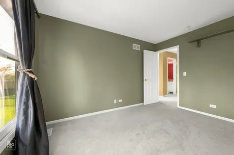 2820 Fairhauser Court Naperville IL 60564