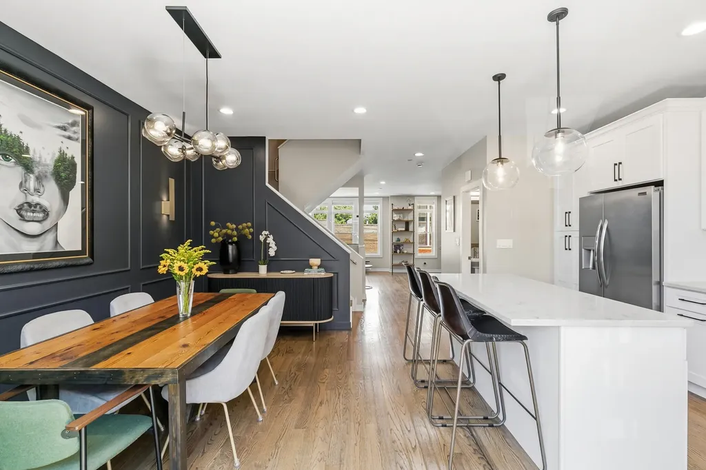 2241 West Coulter Street Chicago IL 60608