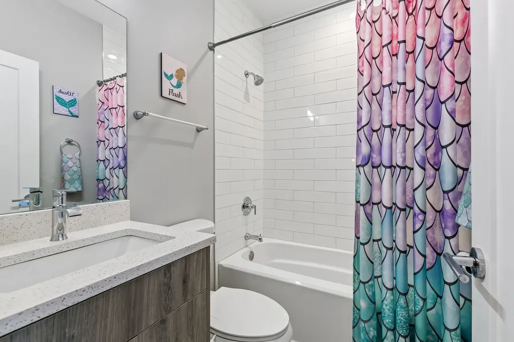 2241 West Coulter Street Chicago IL 60608