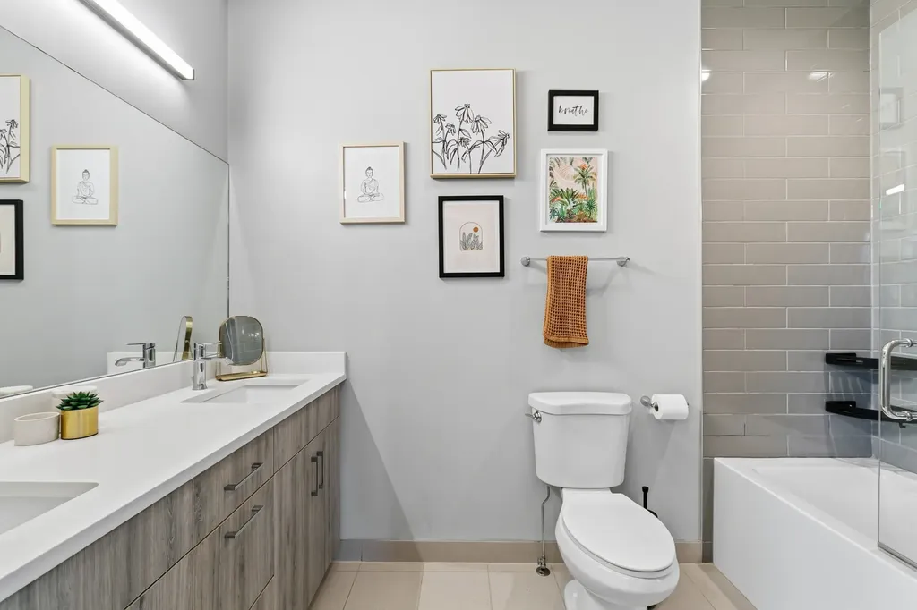 2241 West Coulter Street Chicago IL 60608