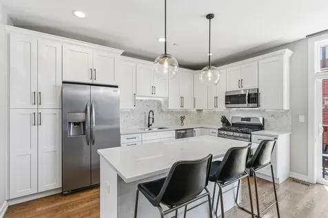 2241 West Coulter Street Chicago IL 60608