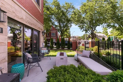2241 West Coulter Street Chicago IL 60608