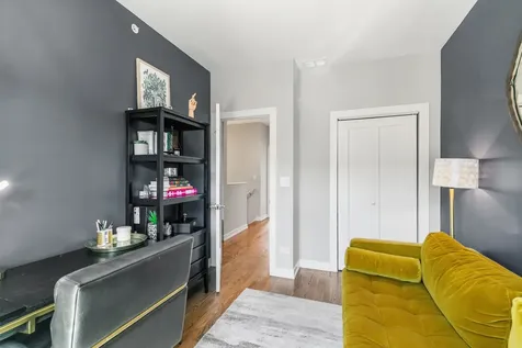 2241 West Coulter Street Chicago IL 60608