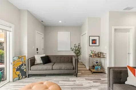 2241 West Coulter Street Chicago IL 60608