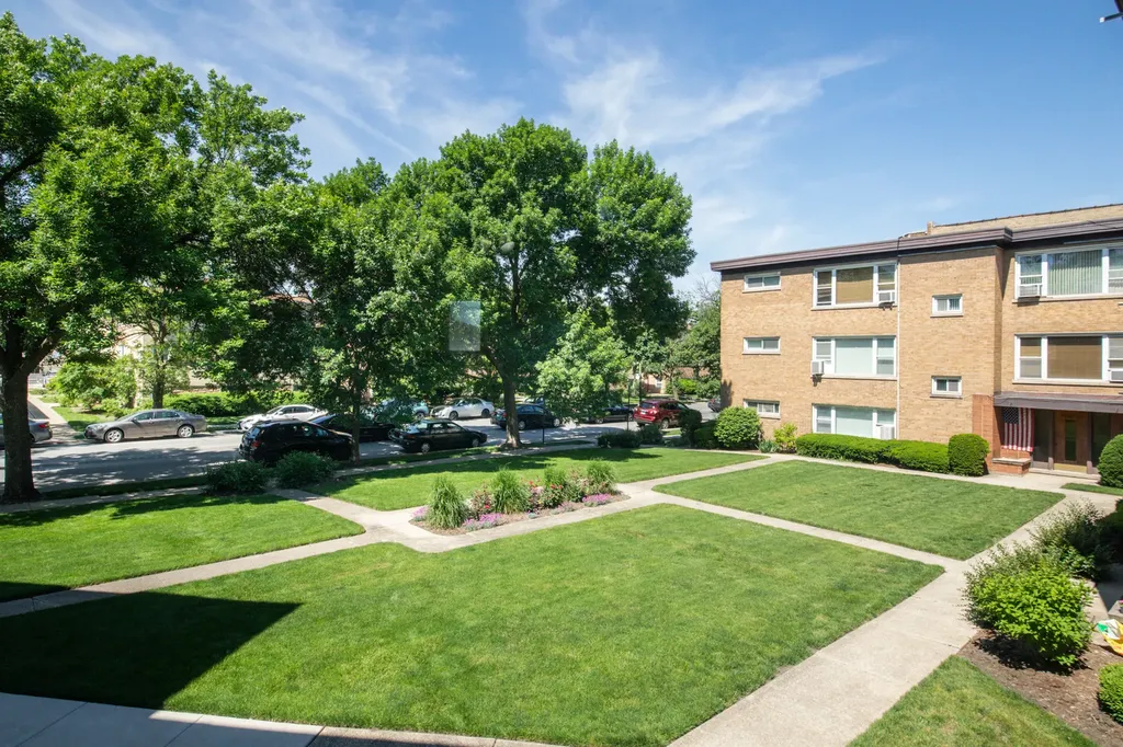 6809 North Northwest Highway Chicago IL 60631