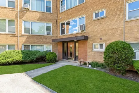 6809 North Northwest Highway Chicago IL 60631