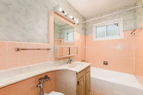 6809 North Northwest Highway Chicago IL 60631