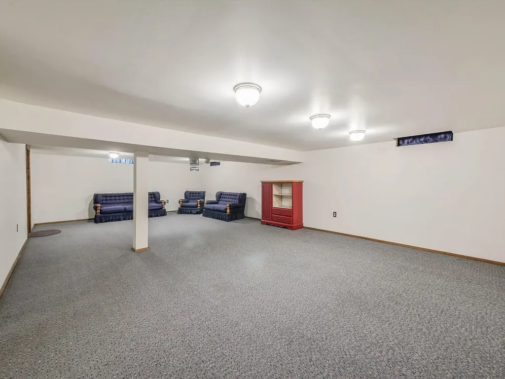 1911 Ash Court Aurora IL 60506