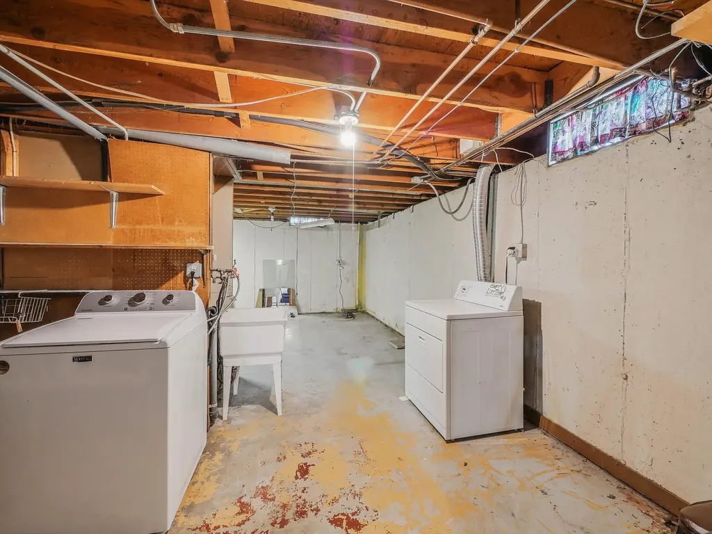 1911 Ash Court Aurora IL 60506