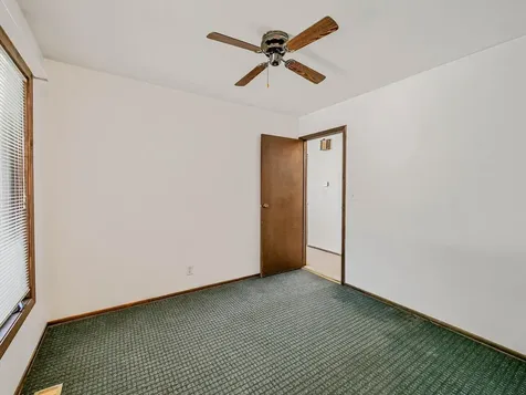 1911 Ash Court Aurora IL 60506