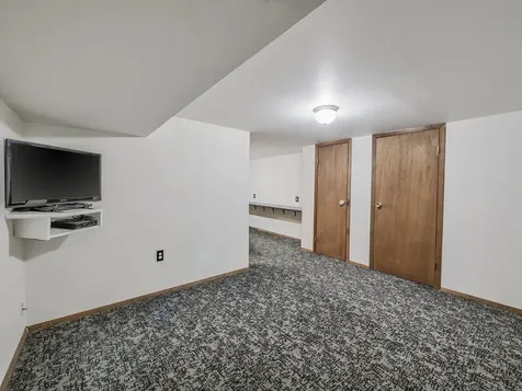 1911 Ash Court Aurora IL 60506