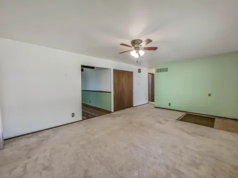 1911 Ash Court Aurora IL 60506