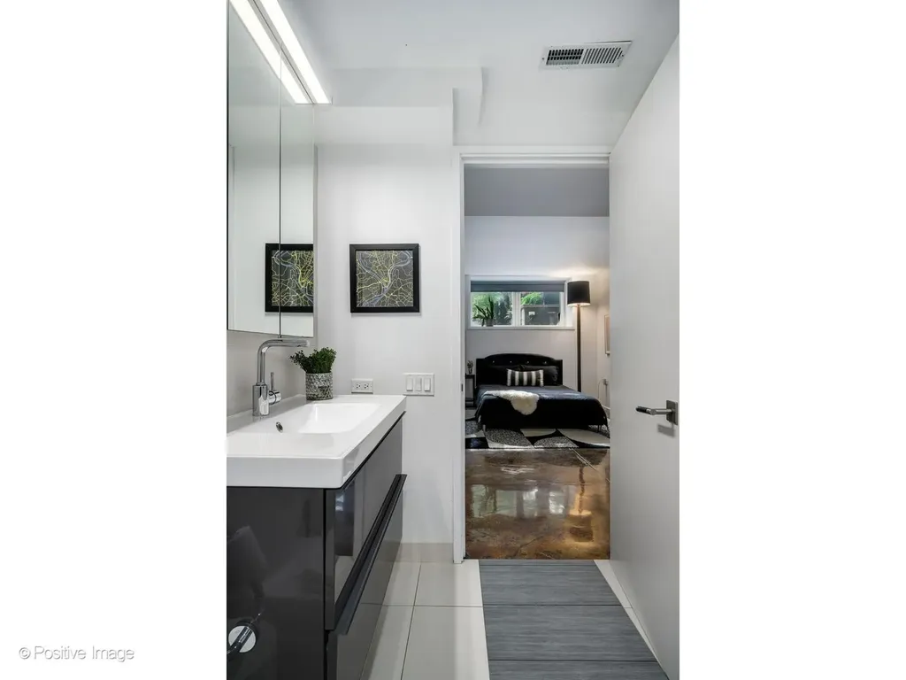 1019 North Wolcott Avenue Chicago IL 60622