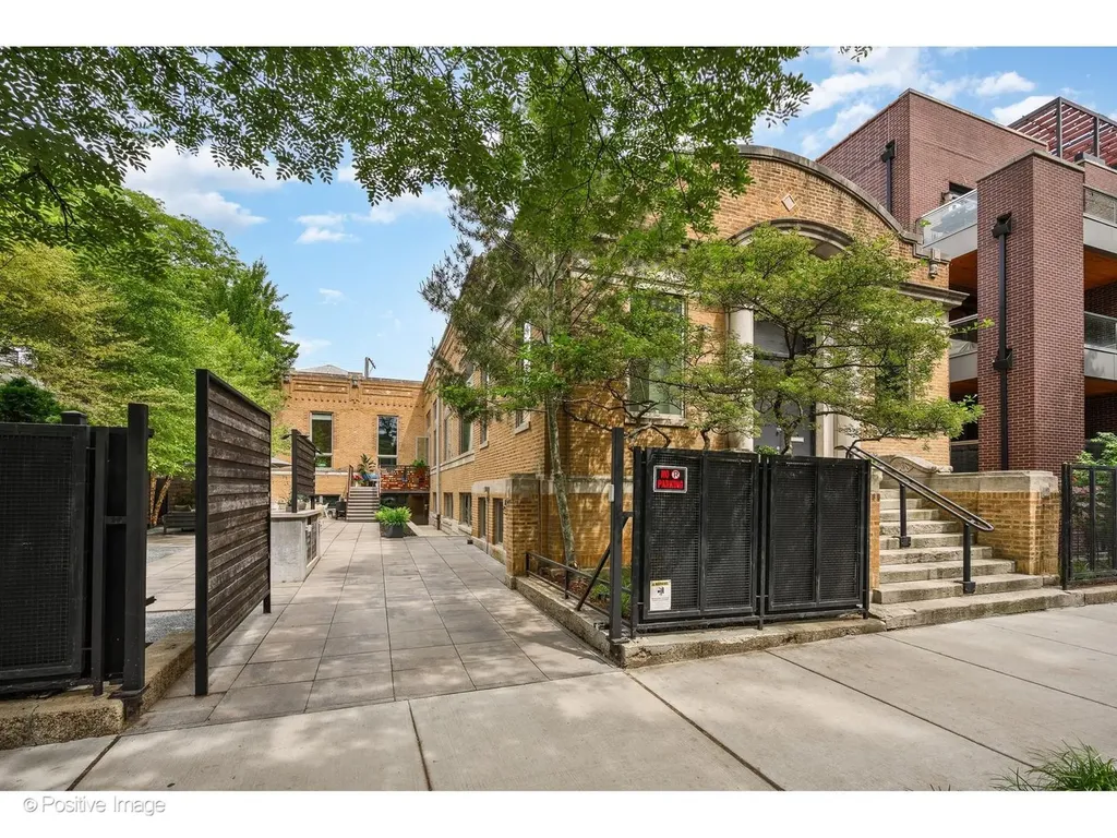 1019 North Wolcott Avenue Chicago IL 60622