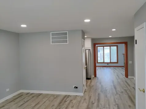 384 Bianco Drive Elk Grove Village IL 60007