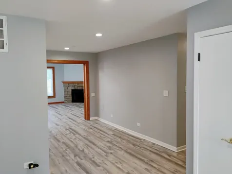 384 Bianco Drive Elk Grove Village IL 60007