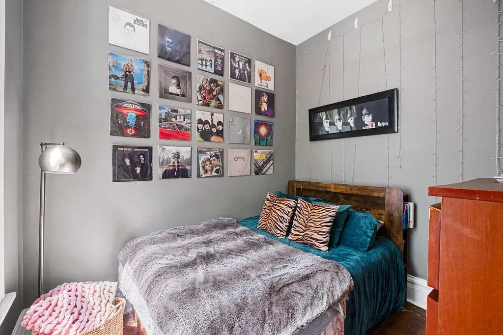 3551 North Reta Avenue Chicago IL 60657