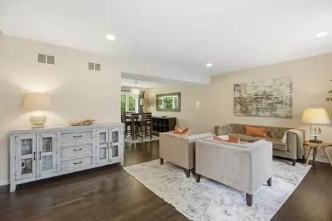2770 Sioux Trail Glenview IL 60026