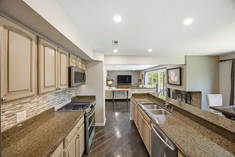 2770 Sioux Trail Glenview IL 60026