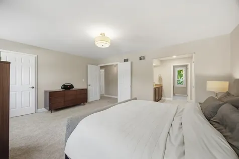 2770 Sioux Trail Glenview IL 60026