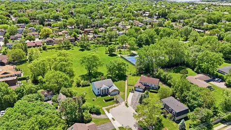 2770 Sioux Trail Glenview IL 60026