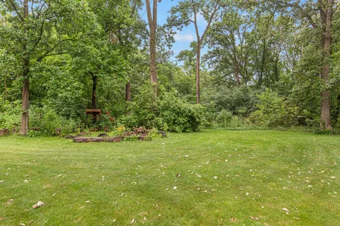 2665 Crestwood Lane Riverwoods IL 60015