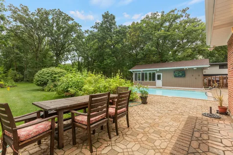 2665 Crestwood Lane Riverwoods IL 60015