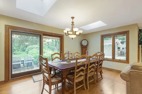 2665 Crestwood Lane Riverwoods IL 60015