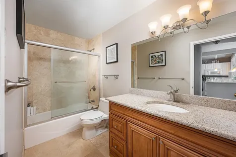 211 East Ohio Street Chicago IL 60611