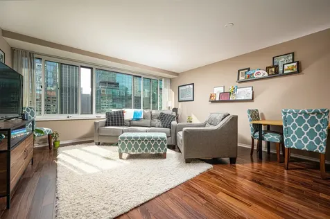 211 East Ohio Street Chicago IL 60611